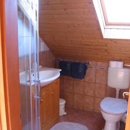 Zoltan Borhaza Guest house