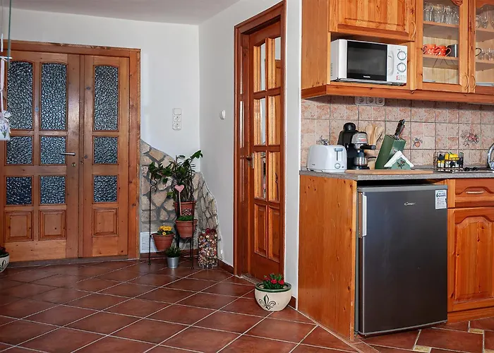 Zoltan Borhaza Tihany